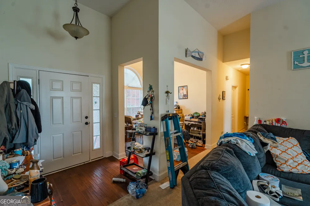 601 Red Oak LN Hinesville, GA 31313