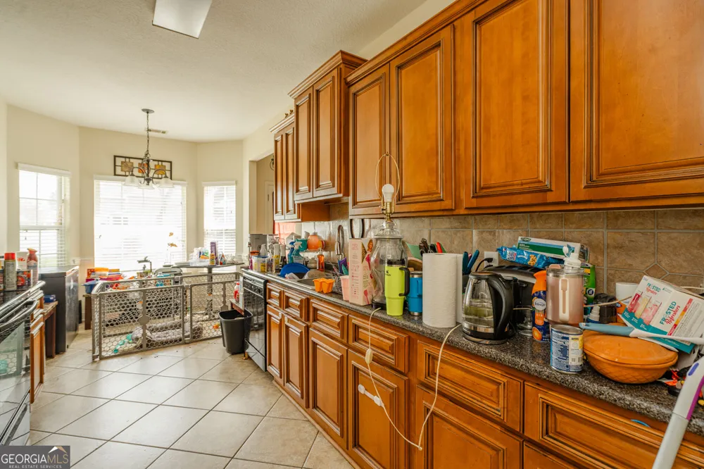 601 Red Oak LN Hinesville, GA 31313