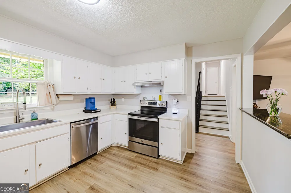 2762 Shetland LN Kennesaw, GA 30152