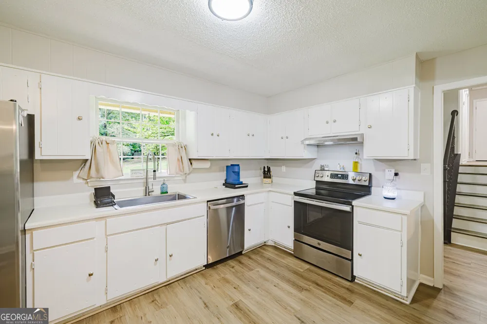 2762 Shetland LN Kennesaw, GA 30152