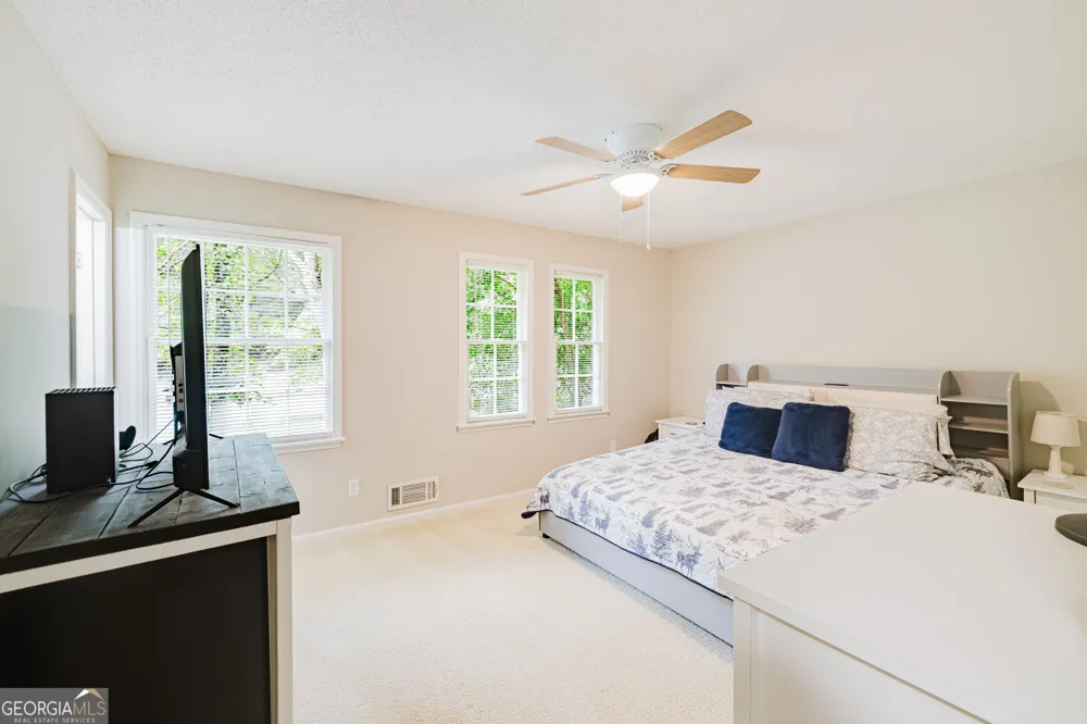 2762 Shetland LN Kennesaw, GA 30152