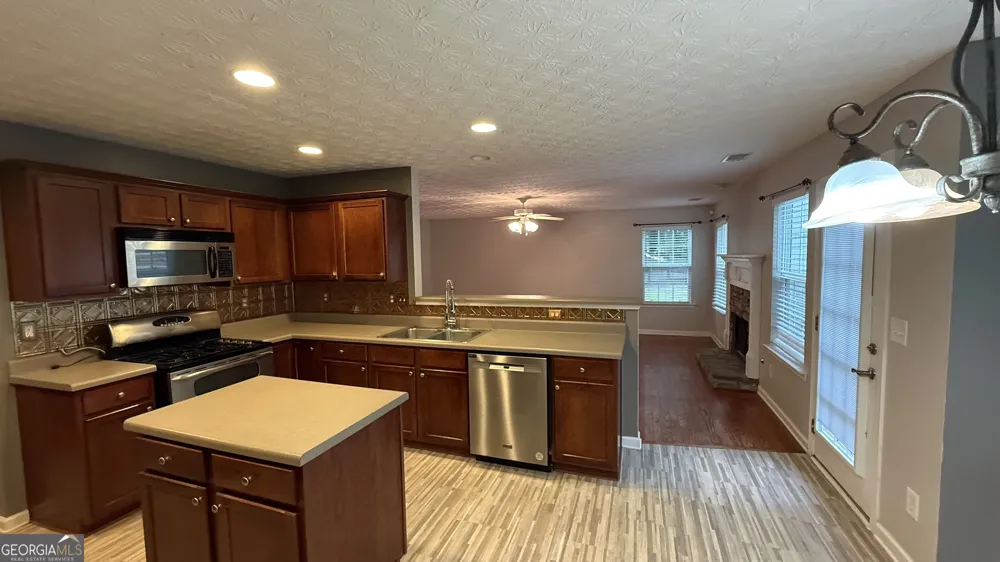 3500 Bogan Mill RD Buford, GA 30519