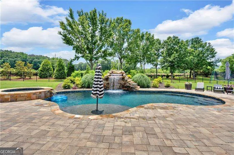 11 LAUREL TRCE SE Cartersville, GA 30120