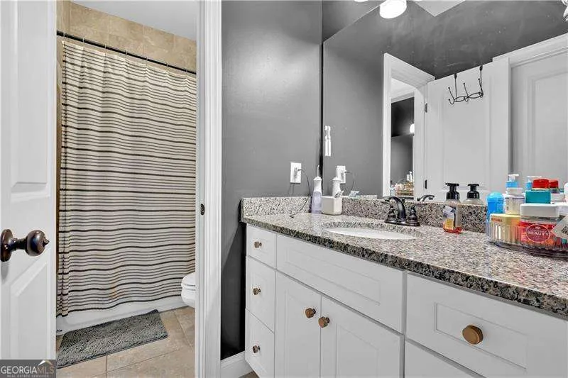 11 LAUREL TRCE SE Cartersville, GA 30120