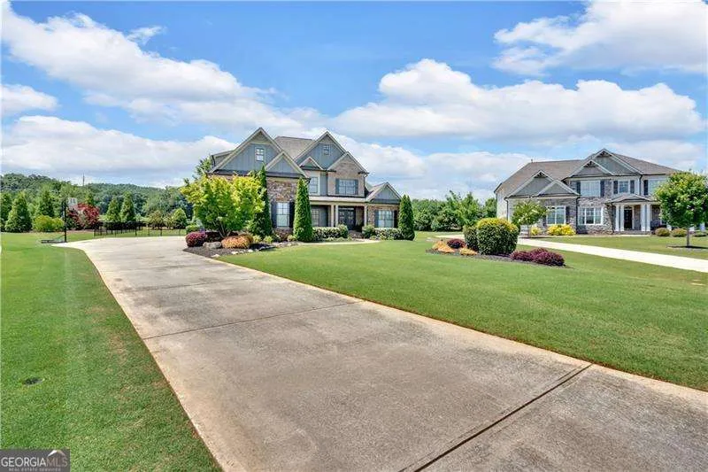 11 LAUREL TRCE SE Cartersville, GA 30120