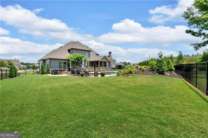 11 LAUREL TRCE SE Cartersville, GA 30120