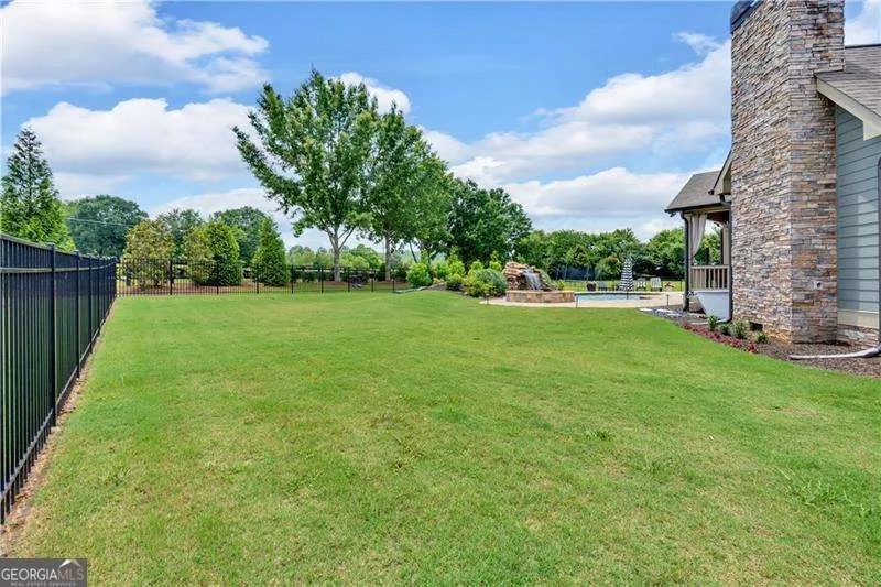 11 LAUREL TRCE SE Cartersville, GA 30120