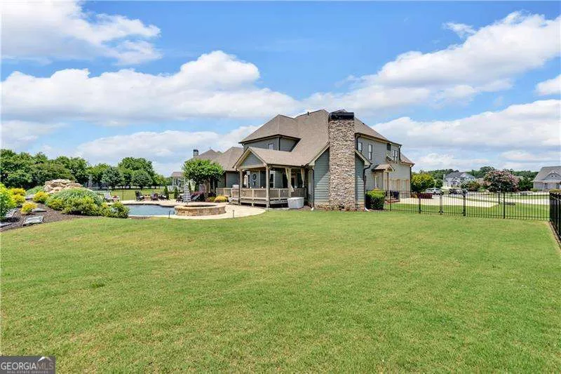 11 LAUREL TRCE SE Cartersville, GA 30120