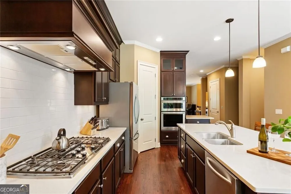 4087 Thorndale LN Smyrna, GA 30080