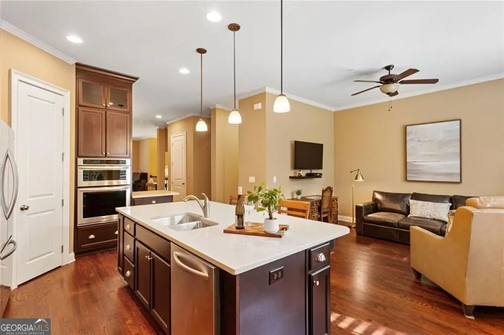 4087 Thorndale LN Smyrna, GA 30080