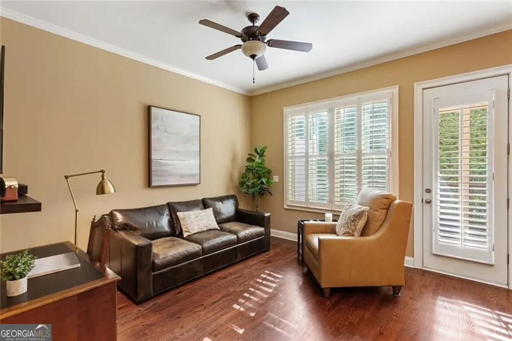 4087 Thorndale LN Smyrna, GA 30080