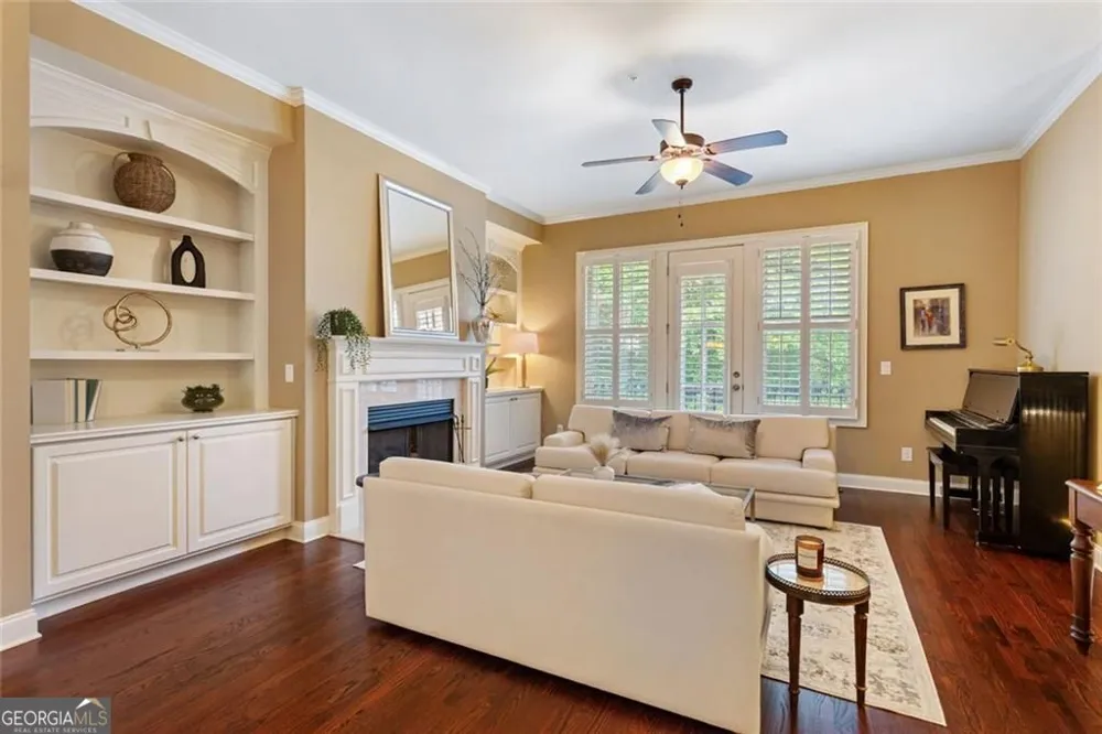 4087 Thorndale LN Smyrna, GA 30080