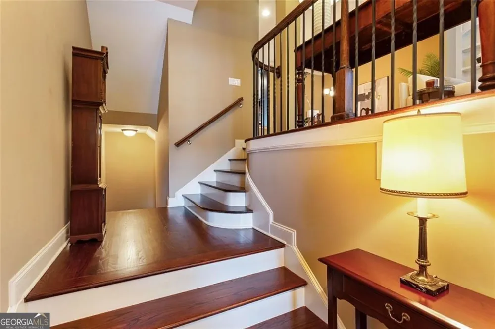 4087 Thorndale LN Smyrna, GA 30080