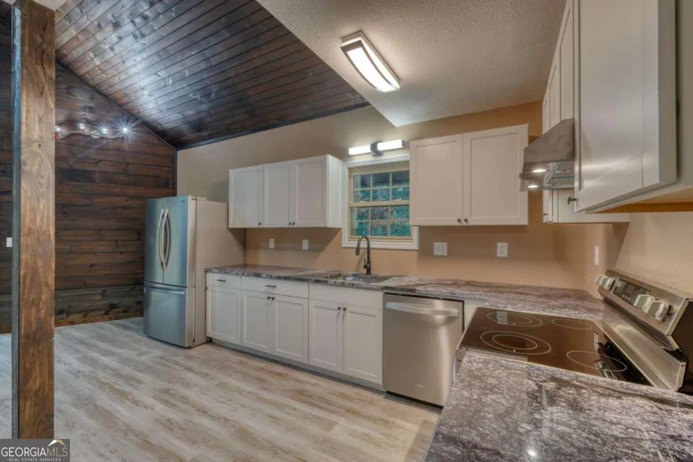 125 Big Foot LN Blairsville, GA 30512