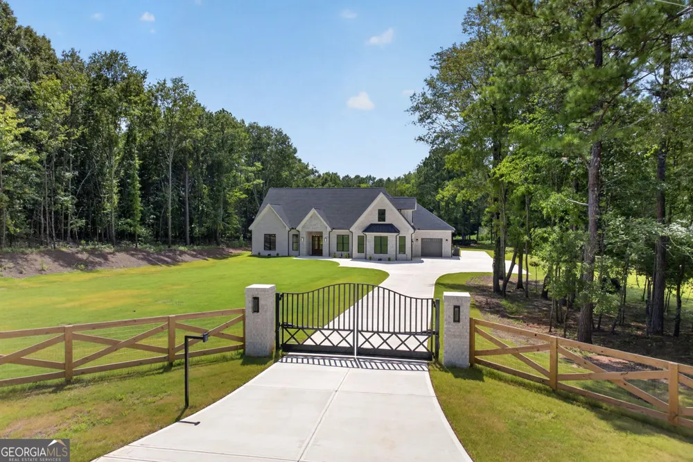 3714 Double Springs RD SW Monroe, GA 30656