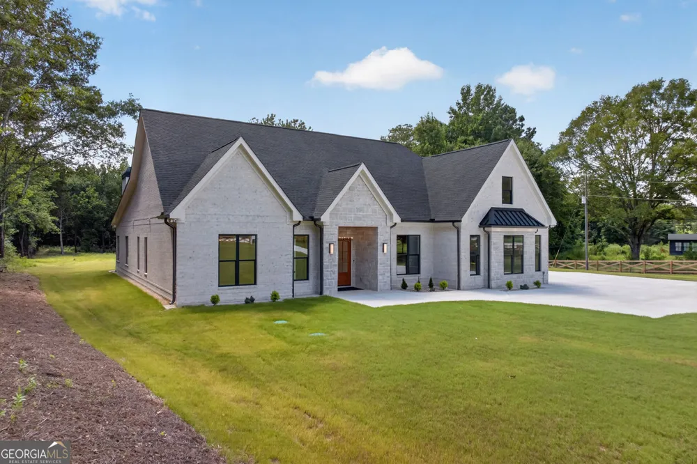 3714 Double Springs RD SW Monroe, GA 30656