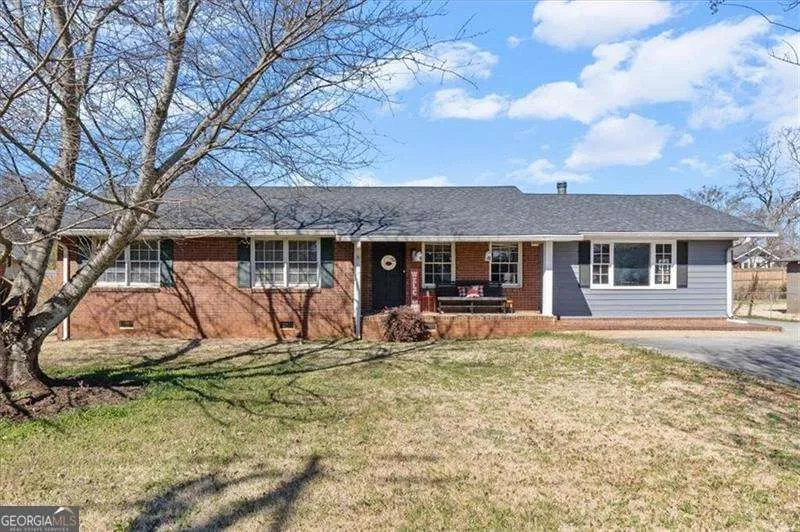 213 Cook ST Cartersville, GA 30120