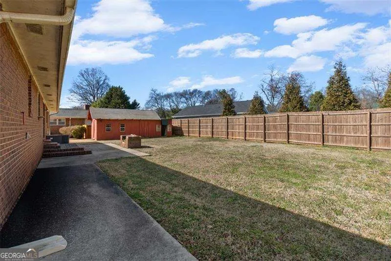 213 Cook ST Cartersville, GA 30120