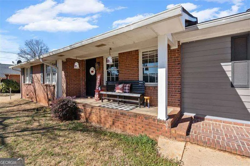 213 Cook ST Cartersville, GA 30120
