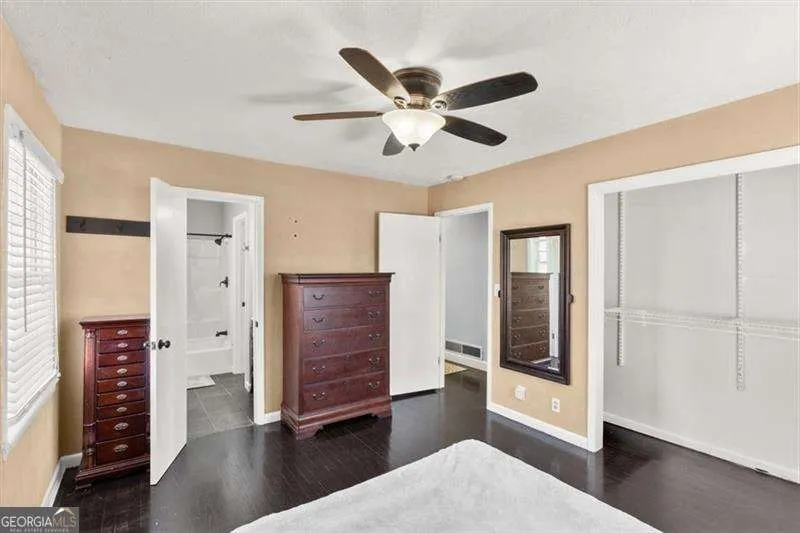 213 Cook ST Cartersville, GA 30120