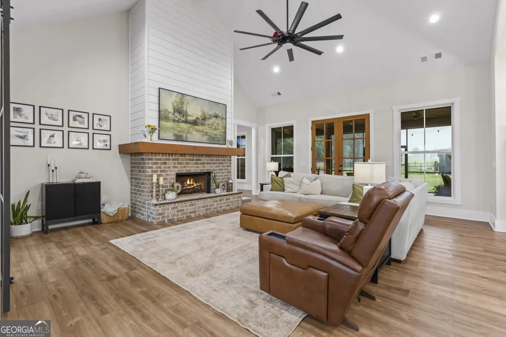 3850 Hog Mountain RD Watkinsville, GA 30677