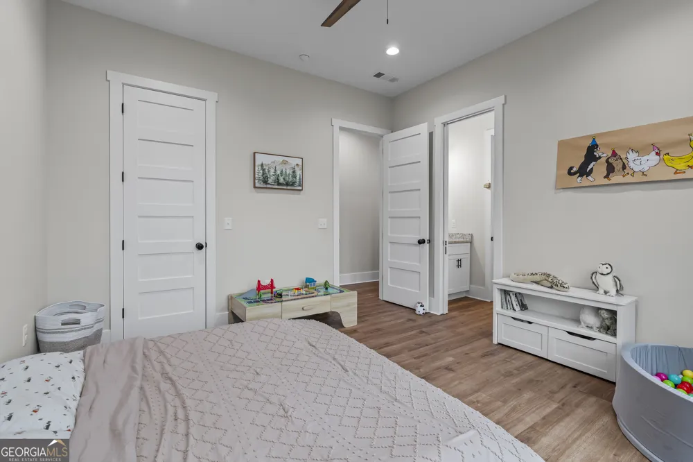 3850 Hog Mountain RD Watkinsville, GA 30677