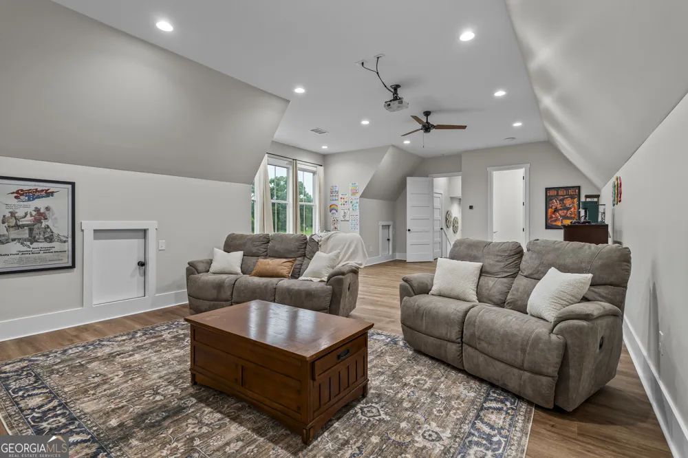 3850 Hog Mountain RD Watkinsville, GA 30677