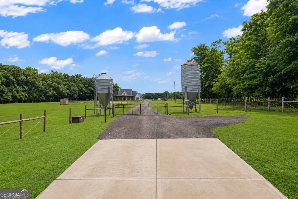 3850 Hog Mountain RD Watkinsville, GA 30677