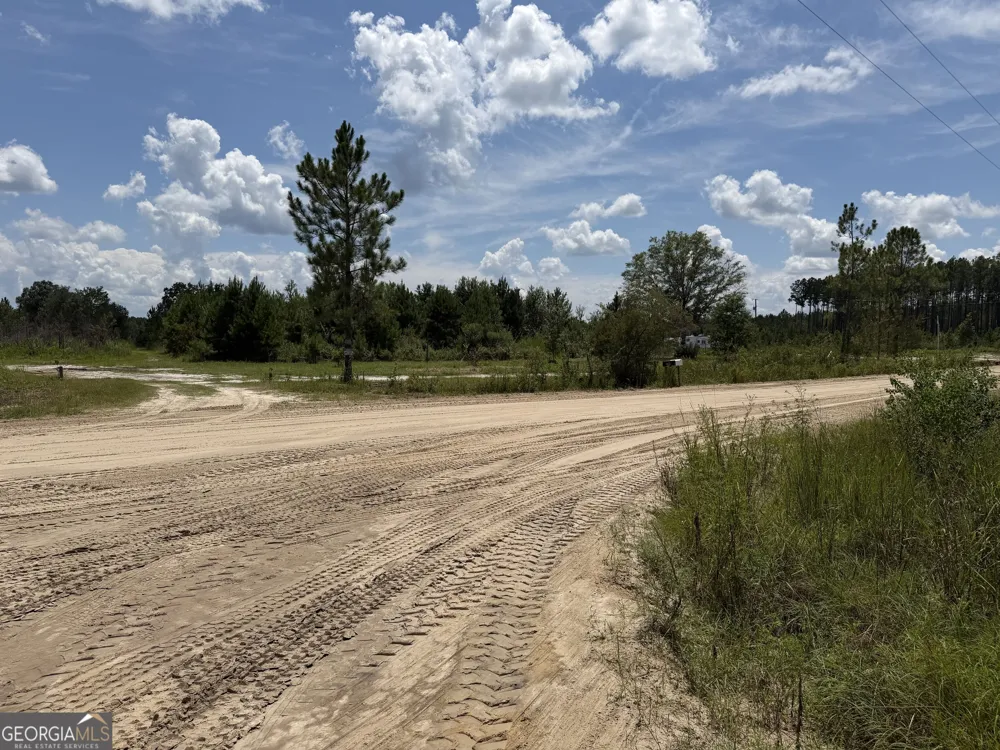 2.67 Wadley RD Waycross, GA 31503