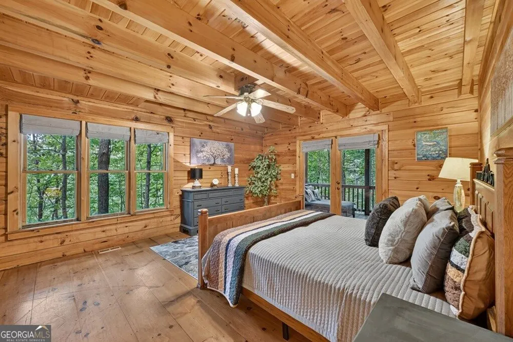 541 Little Bushy Head RD Blue Ridge, GA 30513