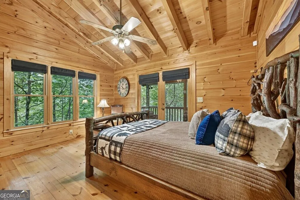 541 Little Bushy Head RD Blue Ridge, GA 30513