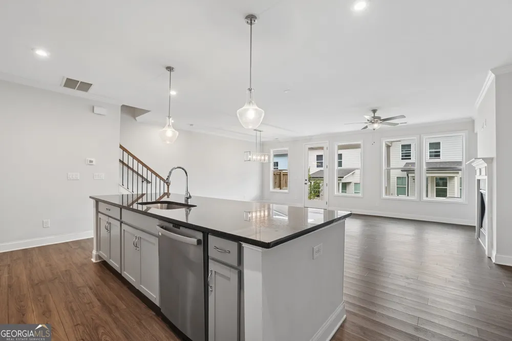 6160 Sweet Bay LN Alpharetta, GA 30004