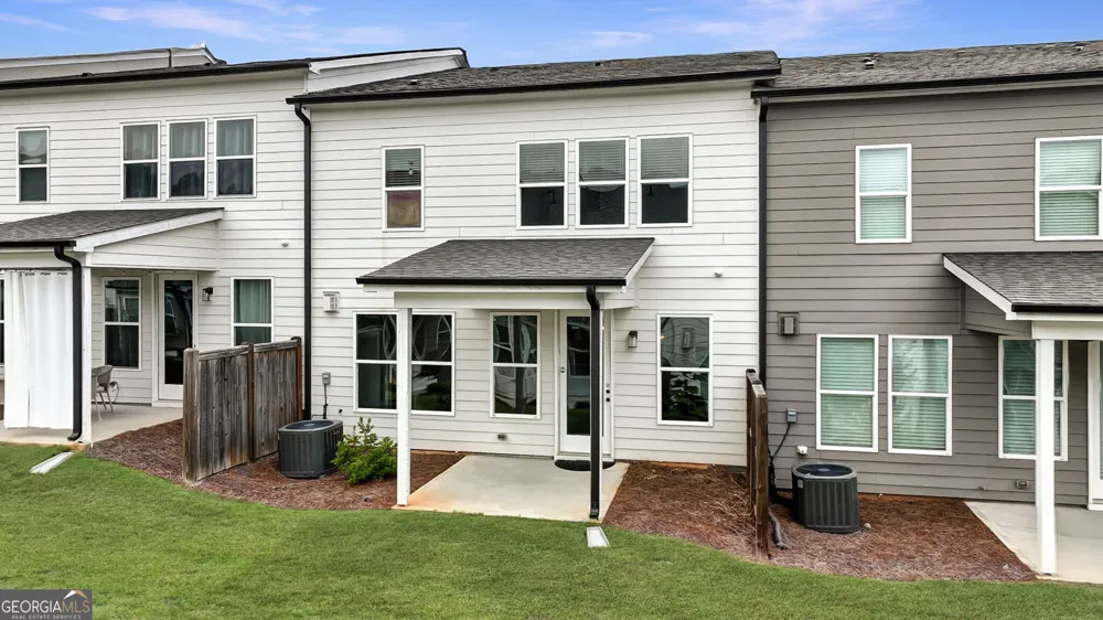 6160 Sweet Bay LN Alpharetta, GA 30004