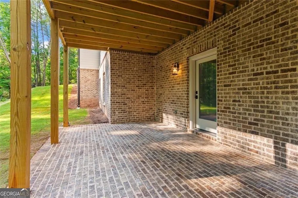 240 Highlands Chase Ball Ground, GA 30107