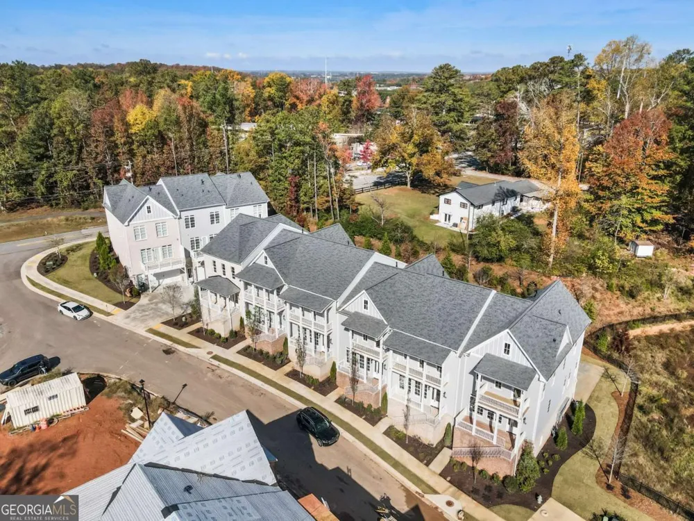 2035 Parkside LN Roswell, GA 30076