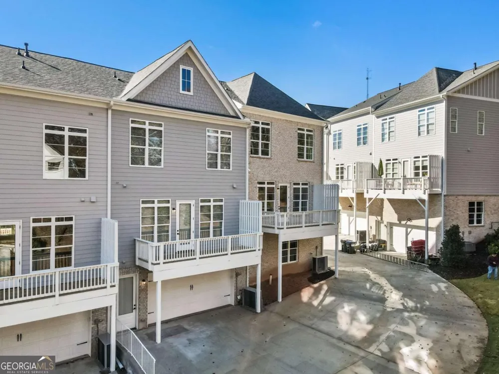 2035 Parkside LN Roswell, GA 30076