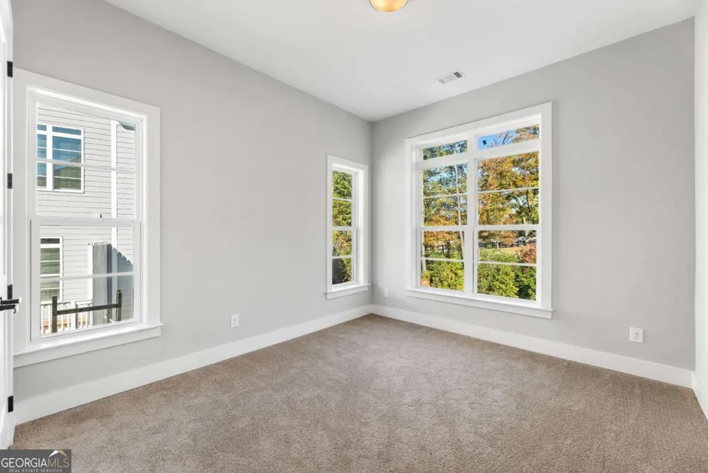 2035 Parkside LN Roswell, GA 30076