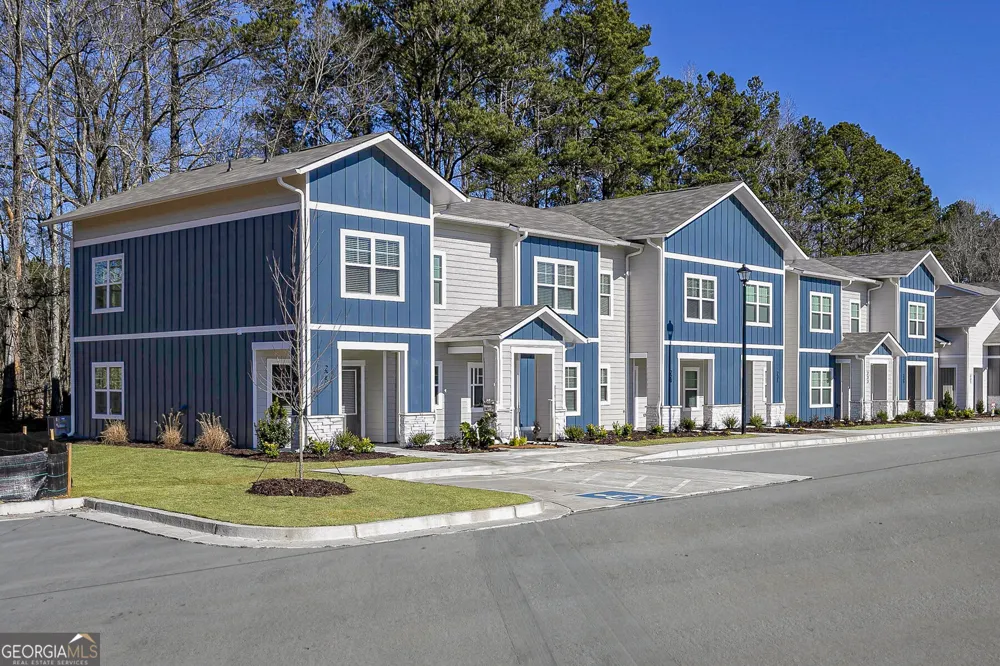 208 Rooker DR LaGrange, GA 30241