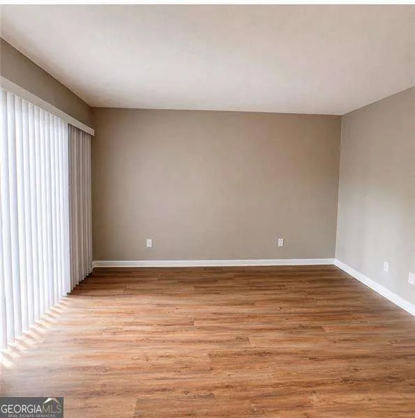 3254 Strawberry LN Decatur, GA 30034