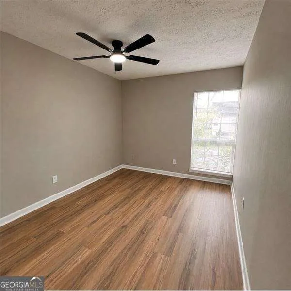 3254 Strawberry LN Decatur, GA 30034