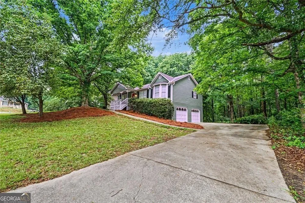 48 Lazy Water DR Euharlee, GA 30120