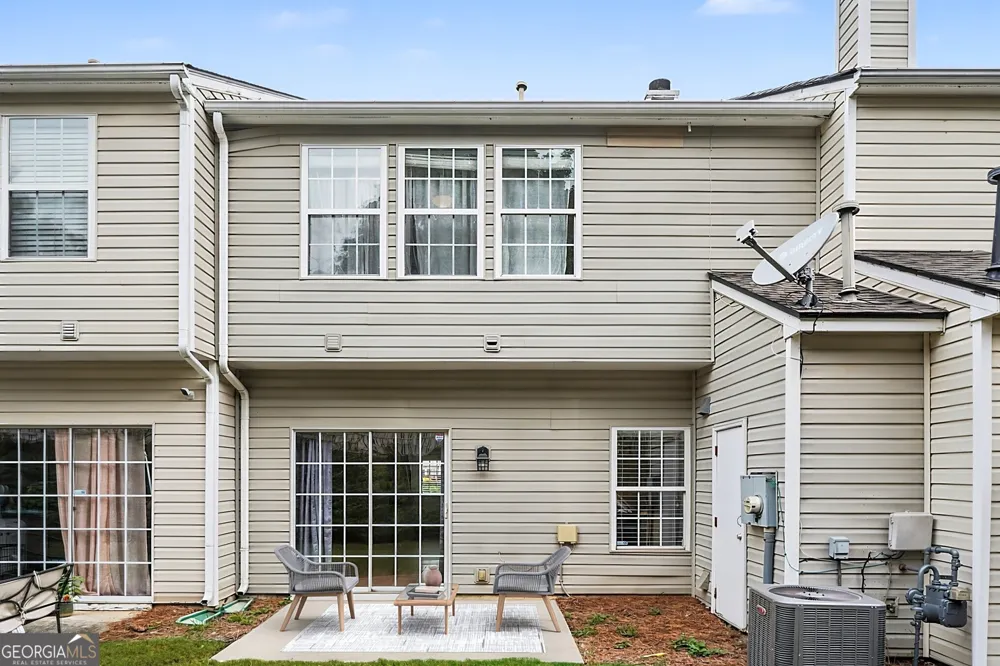 1732 Stanwood DR NW Kennesaw, GA 30152