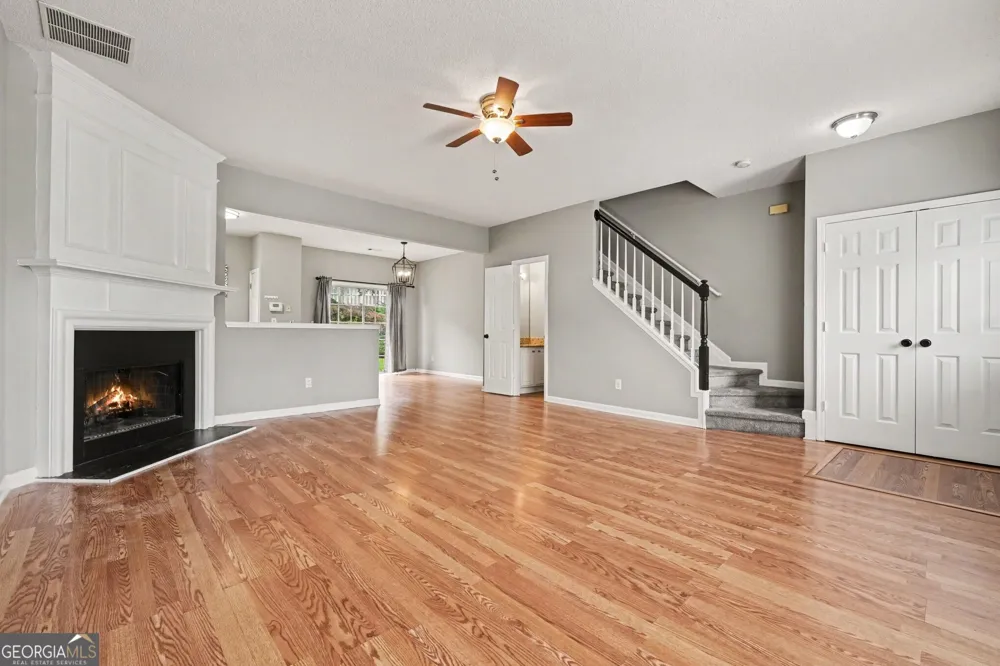 1732 Stanwood DR NW Kennesaw, GA 30152