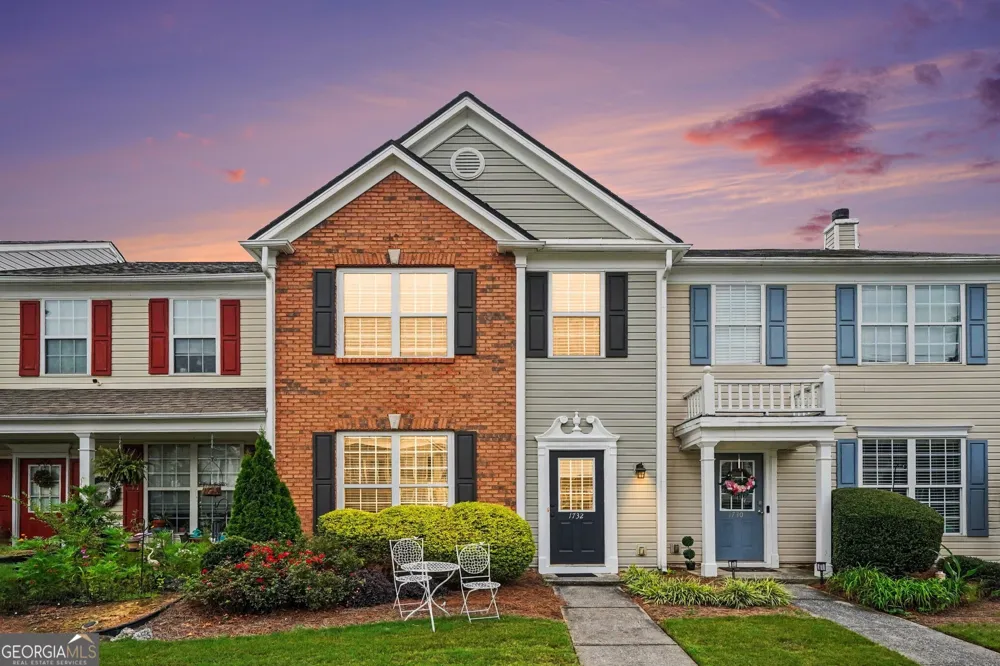 1732 Stanwood DR NW Kennesaw, GA 30152