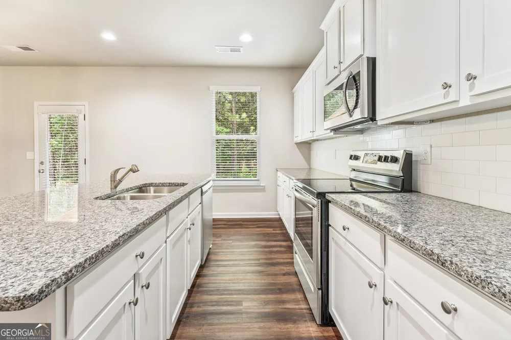 200 Ruby Robin RD Jefferson, GA 30549