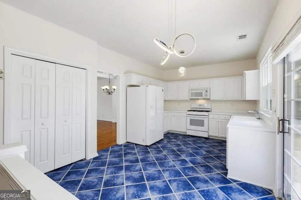 490 Chippenham CT Johns Creek, GA 30005