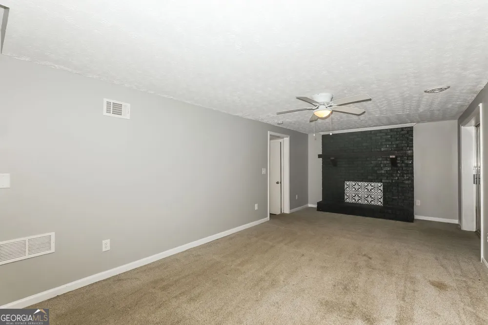 2734 Noahs Ark RD Jonesboro, GA 30236