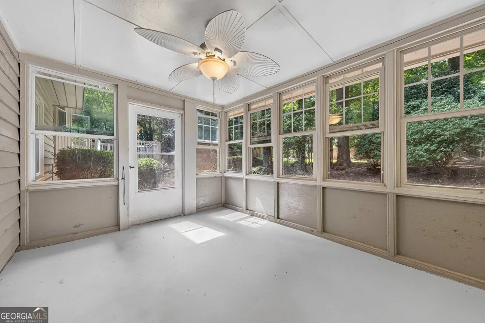 917 Andover CT Woodstock, GA 30188