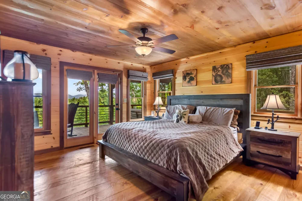 236 Hooch Holler LN Morganton, GA 30560