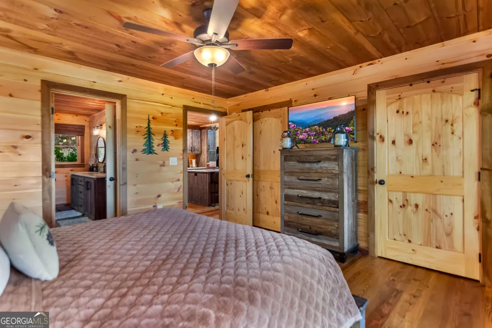 236 Hooch Holler LN Morganton, GA 30560